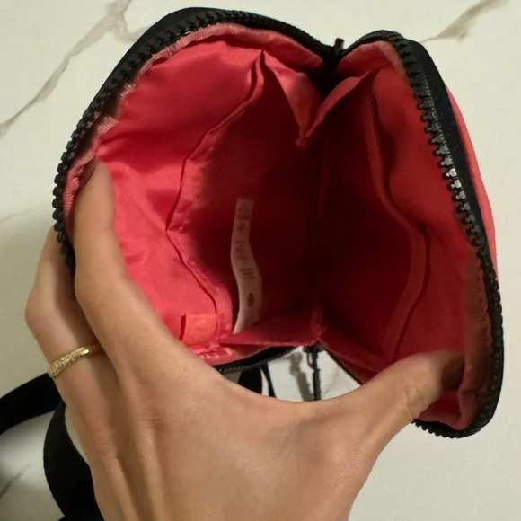 Lululemon Easy Access Crossbody Bag pink - Picture 6 of 6
